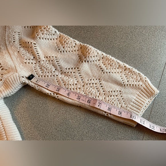 Alia Crochet Cream Sweater Size P Large - Picture 12 of 12